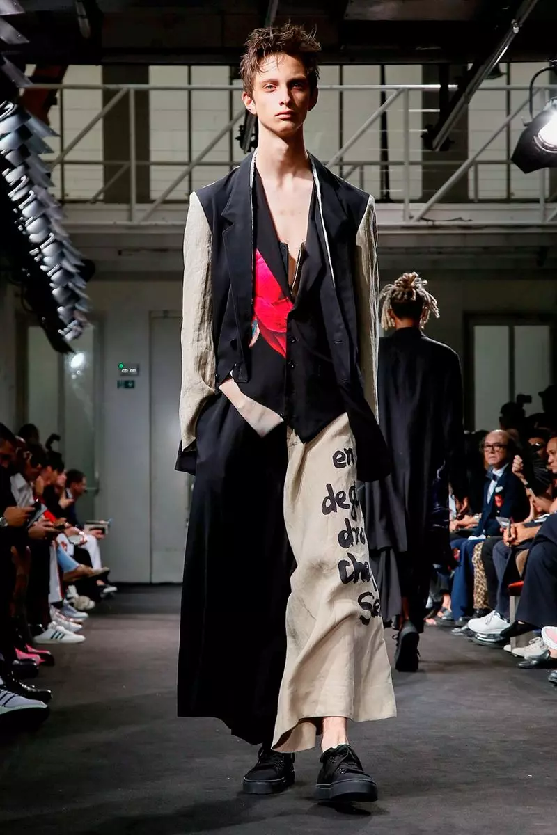 Yohji Yamamoto vīriešu apģērbi, 2019. gada pavasara vasara, Parīze35