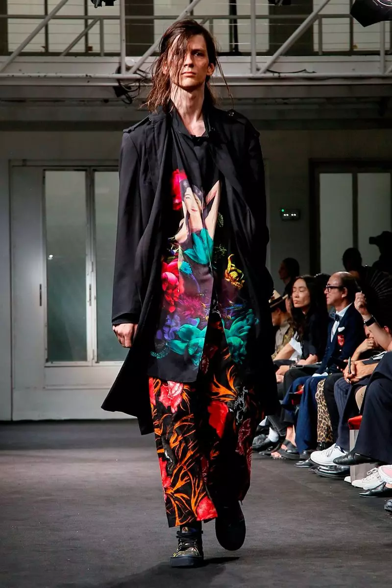 Yohji Yamamoto vīriešu apģērbi 2019. gada pavasara vasarai Parīzē37