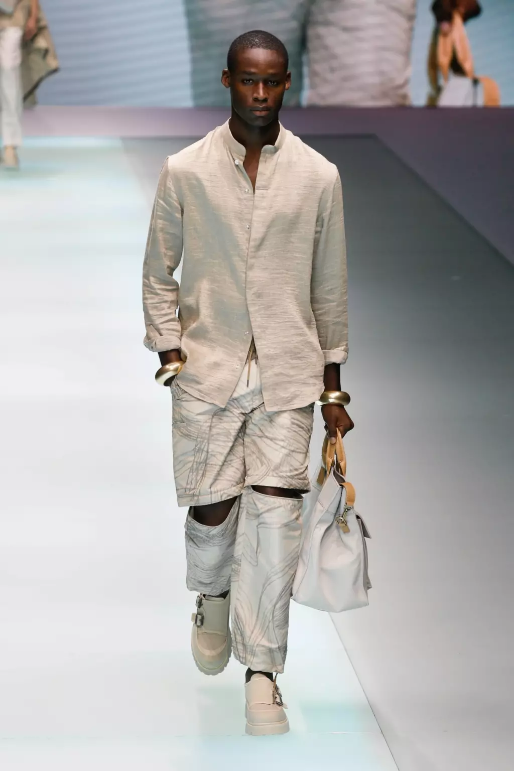 Emporio Armani Wakonzeka Kuvala Spring 2022 8808_29