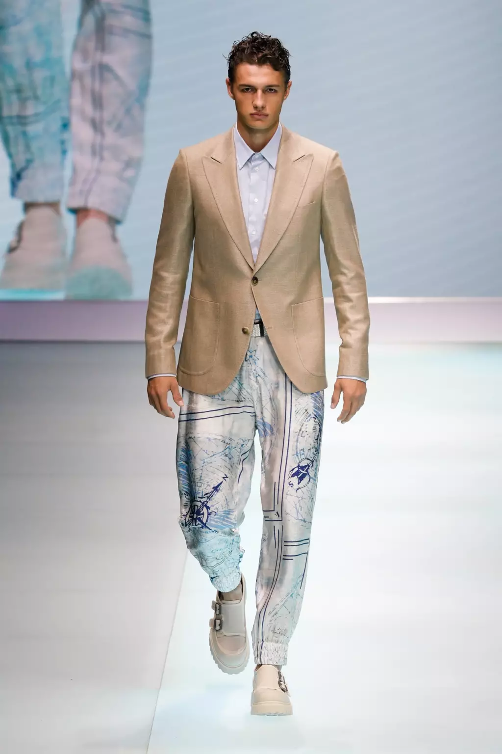 Emporio Armani Wakonzeka Kuvala Spring 2022 8808_31