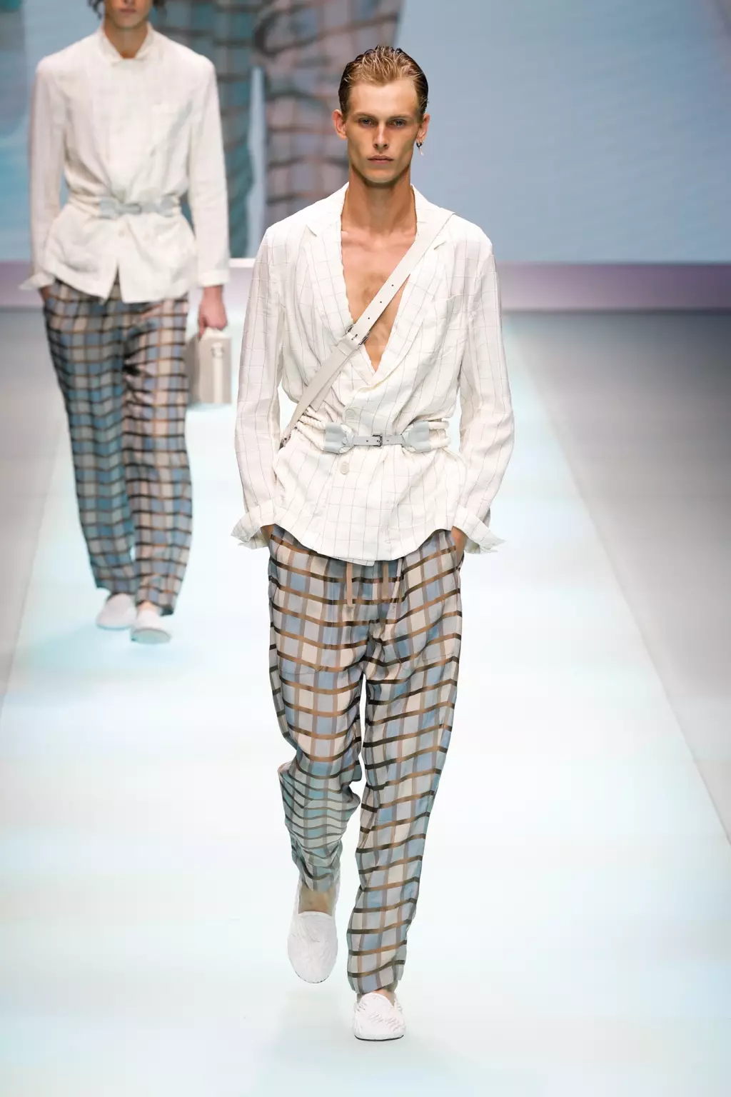 Emporio Armani Ready To Wear Spring 2022 8808_33