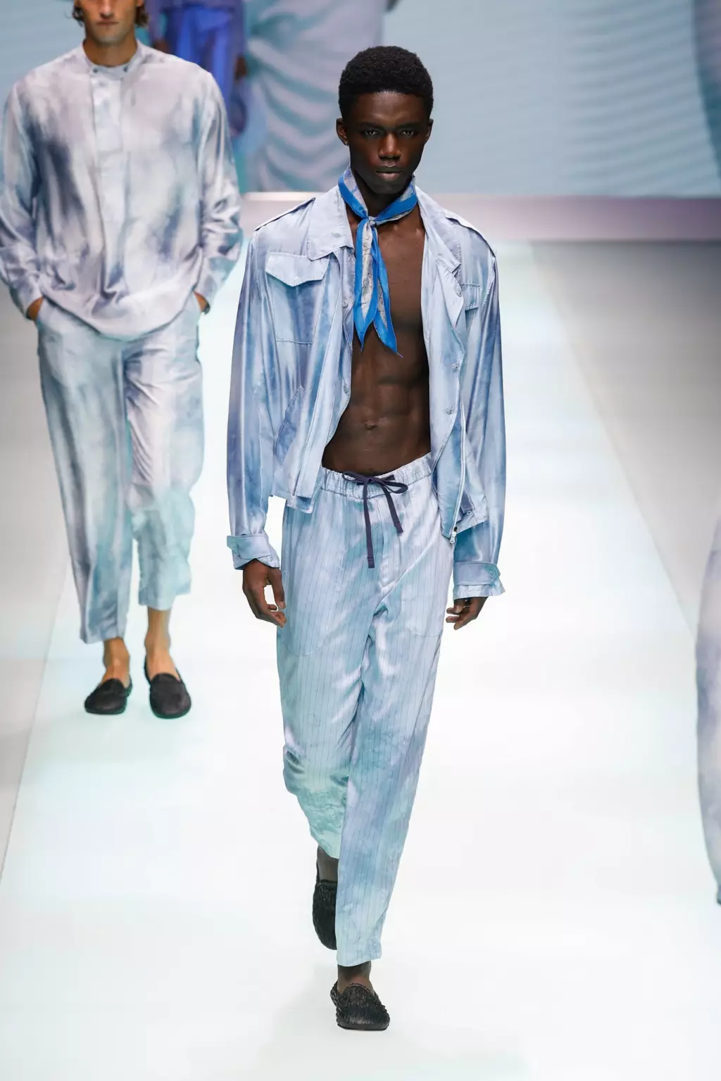 Emporio Armani Wakonzeka Kuvala Spring 2022 8808_42