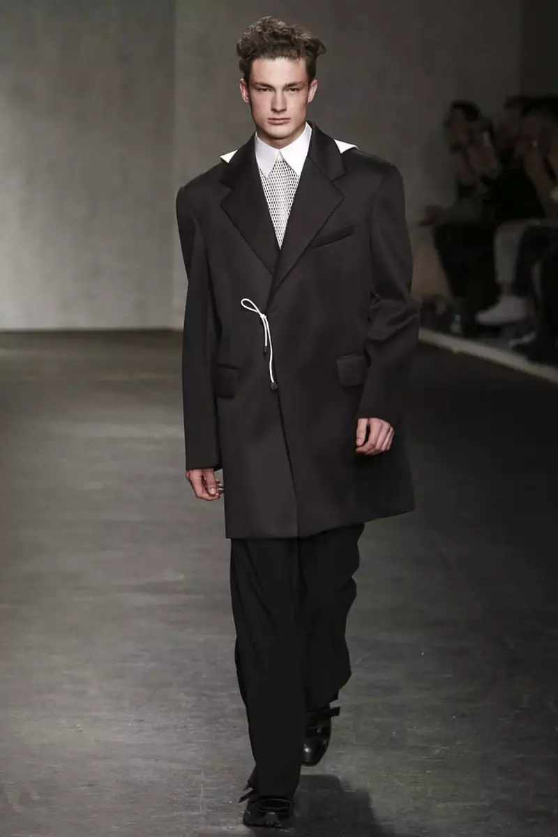 Xander Zhou, Menswear Lente Zomer 2015 Modeshow in Londen