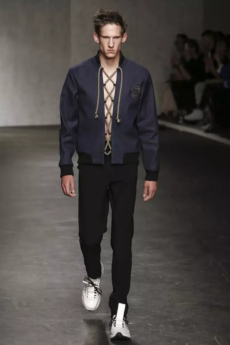 Xander Zhou, desfile de moda masculina primavera verán 2015 en Londres