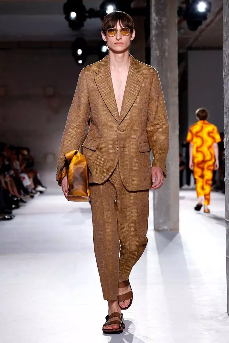 Van Noten နွေဦးနွေရာသီ 2019 Paris1 နွေဦး နွေရာသီ ၀တ်စုံခြောက်