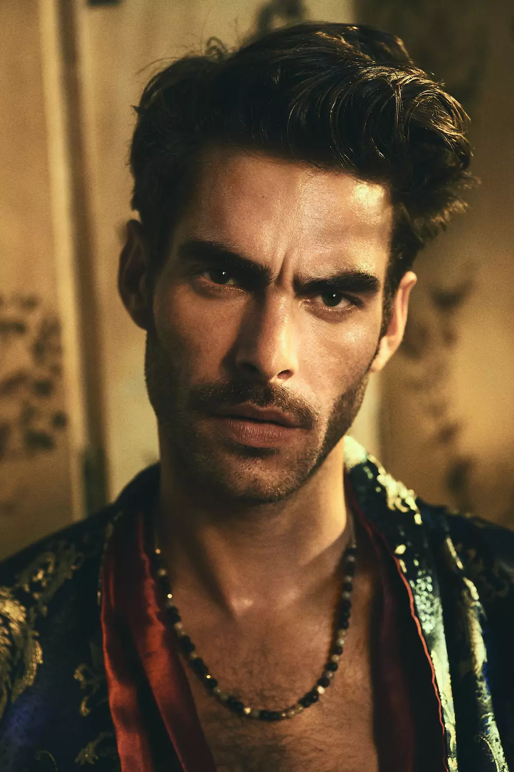 Top model i glumac Jon Kortajarena ubio se u novom L'Officielu Ukraine Oliviera Yoana