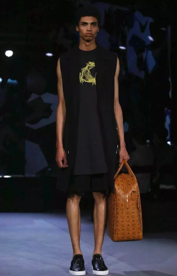 MCM X CHRISTOPHER RAEBURN BAJU LELAKI MUSIM PANAS 2017 LONDON (1)