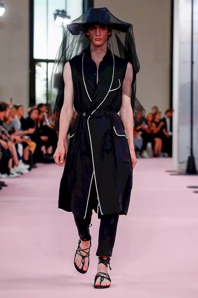 Busana Pria Ann Demeulemeester Musim Semi Musim Panas 2019 Paris16