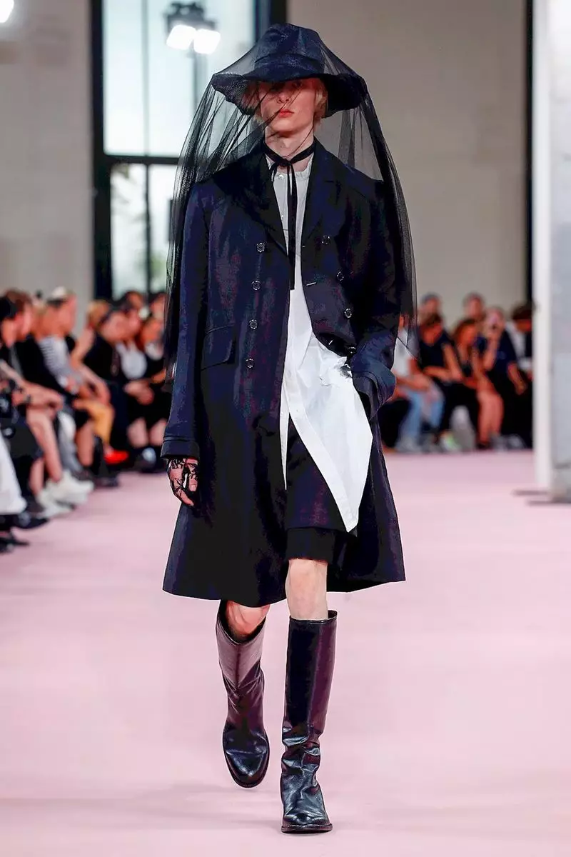 Ann Demeulemeester Awọn ọkunrin aṣọ orisun omi Ooru 2019 Paris25