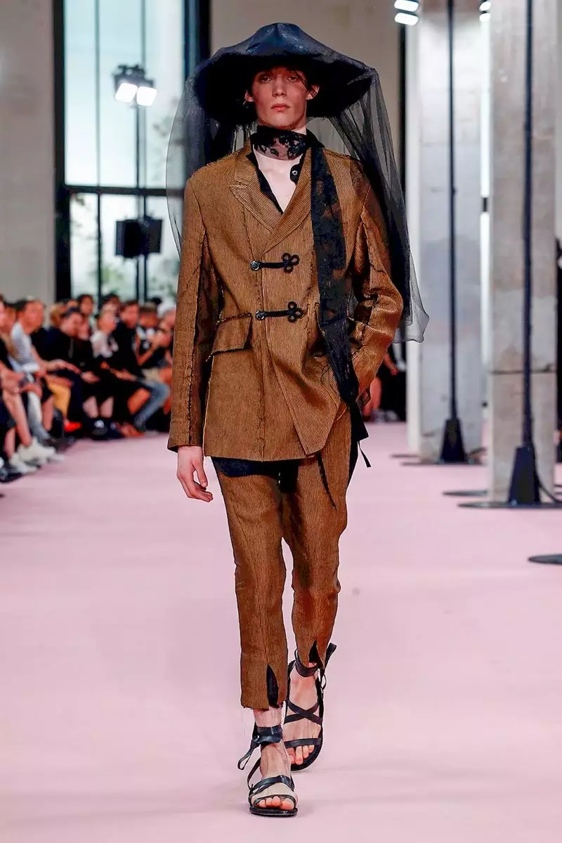 Ann Demeulemeester Menswear Caij Nplooj Ntoos Hlav 2019 Paris4