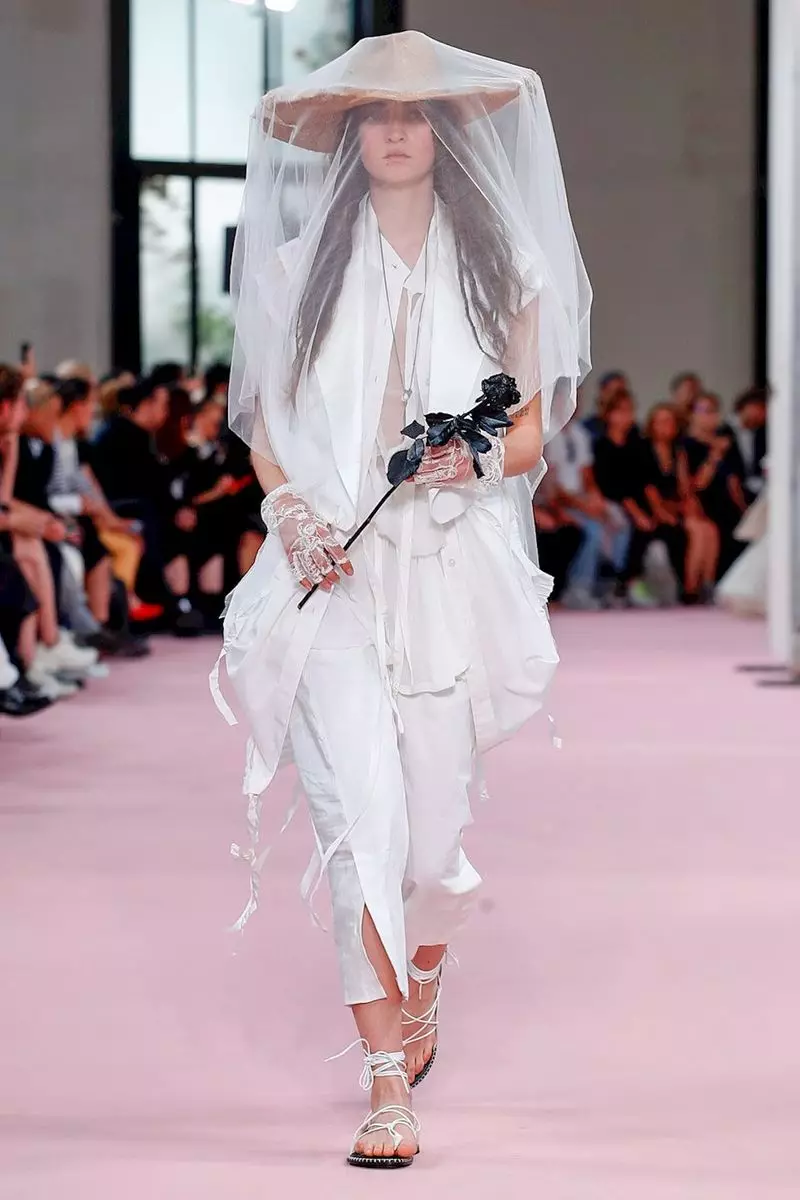 Ann Demeulemeester 남성복 봄 여름 2019 Paris41