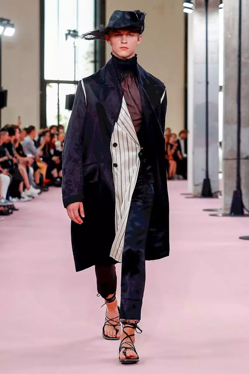 Ann Demeulemeester Awọn ọkunrin aṣọ orisun omi Ooru 2019 Paris49