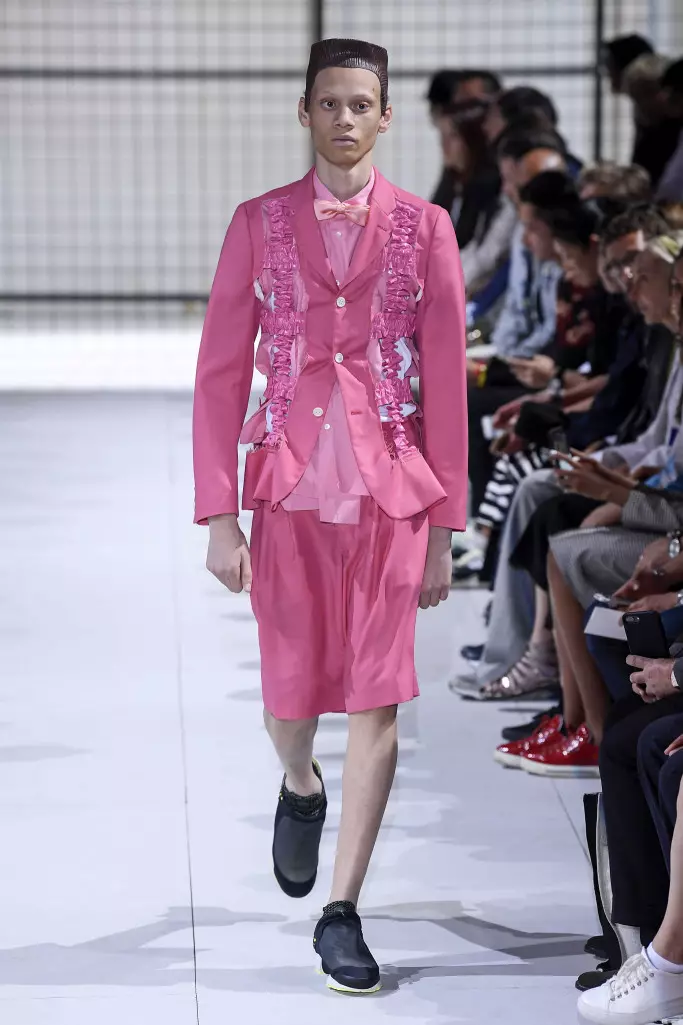 Comme Des Garcons Erkekleriň bahary 2019