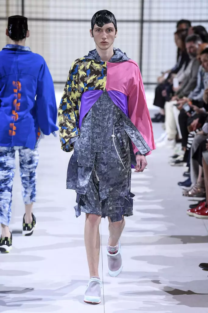 مجموعة Comme Des Garcons للرجال لربيع 2019