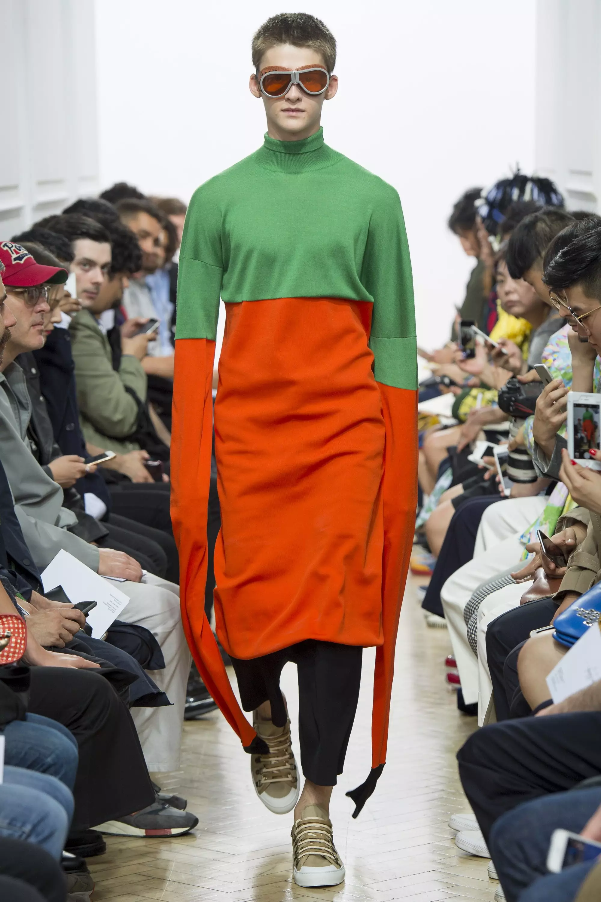 JW ANDERSON PRIA SPRING SUMMER 2017 LONDON (25)