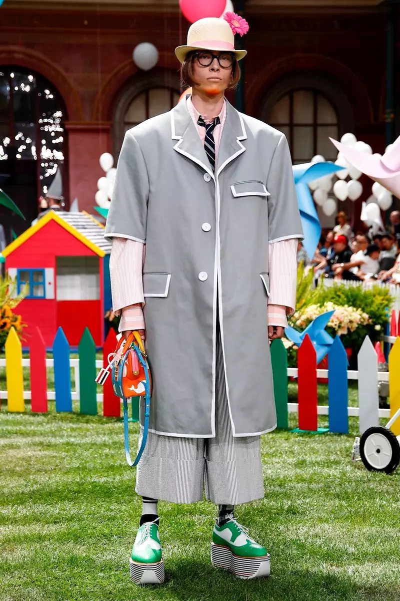 Akanjo lehilahy Thom Browne lohataona fahavaratra 2019 Paris31