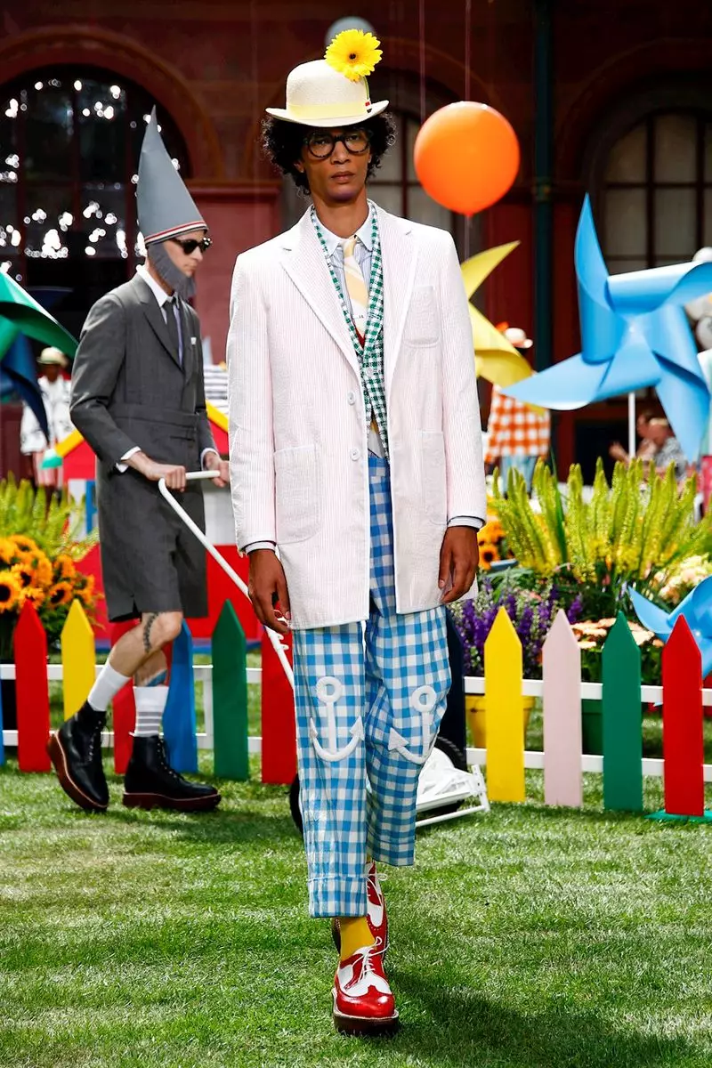 Thom Browne Gizonezkoen arropa 2019ko Udaberria Paris39