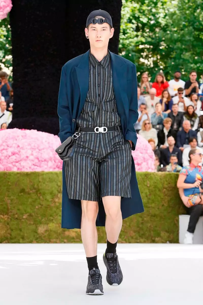 Dior Homme vyriški drabužiai 2019 m. pavasario vasara Paryžiuje35