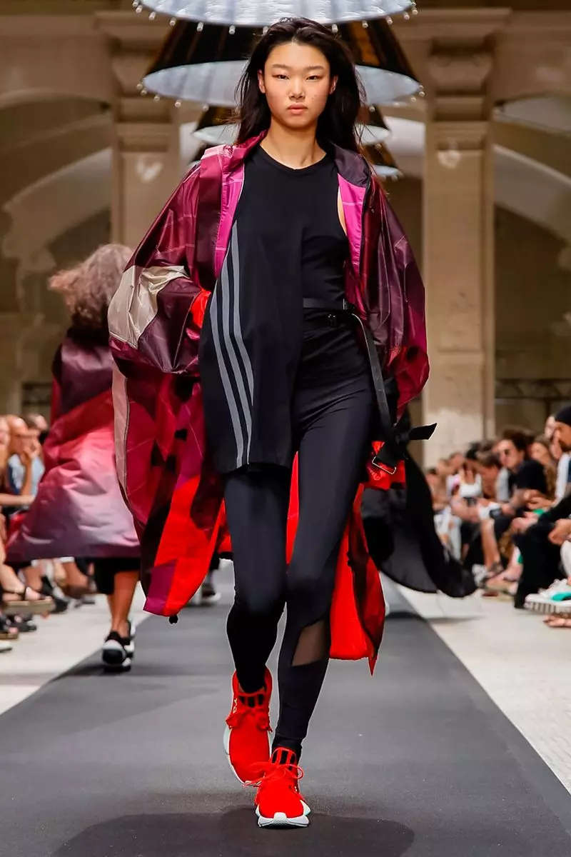 Y-3 Pakaian Pria Musim Semi Musim Panas 2019 Paris14