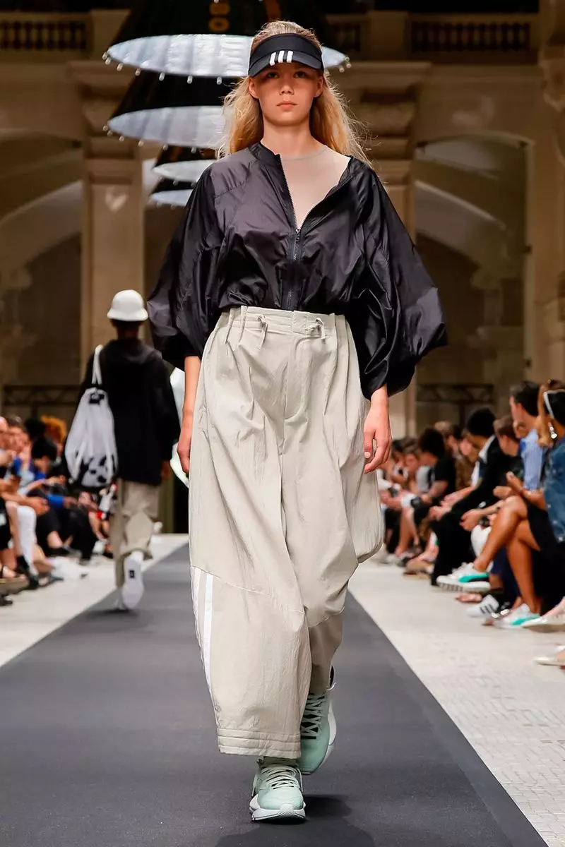 Y-3 Herrenmode Frühjahr Sommer 2019 Paris2