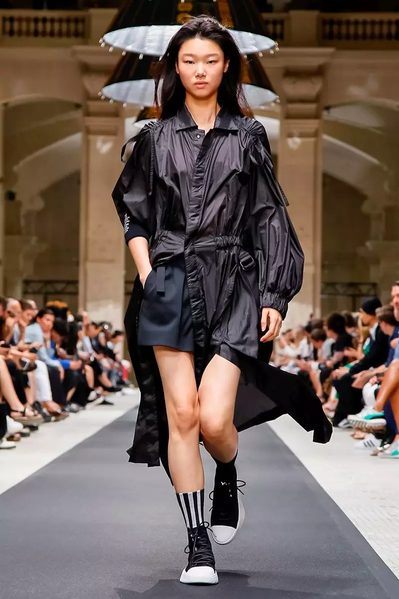 Y-3 Gizonezkoen arropa 2019ko udaberria udako Paris25