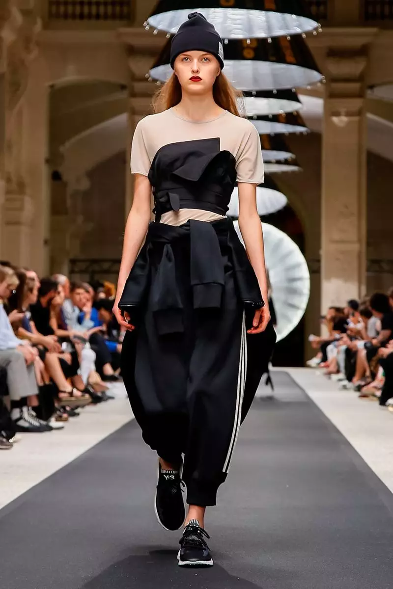 Y-3 Herrenmode Frühjahr Sommer 2019 Paris8