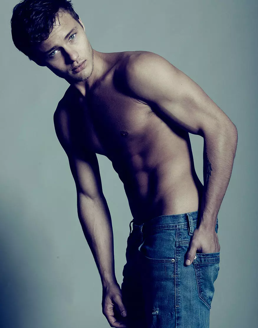 Justin Barnhill di Yu Tsai