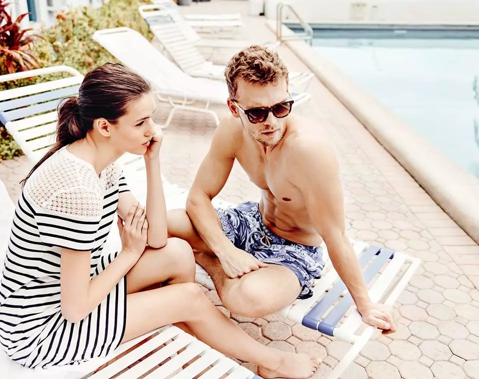 Tommy Hilfiger Meet Me at the Pool mit Neuankömmlingen für den Men's Look 2015.