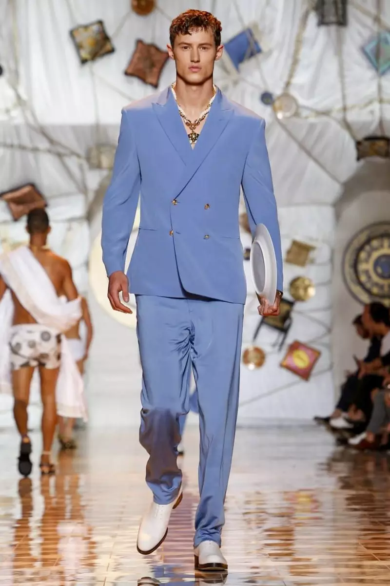 Versace, herrafatnaður, vor sumar, 2015, tískusýning í Mílanó