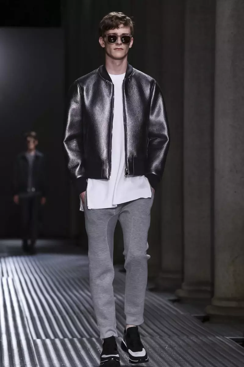 Neil Barrett Menswear Collection Spring Summer 2015 ในมิลาน