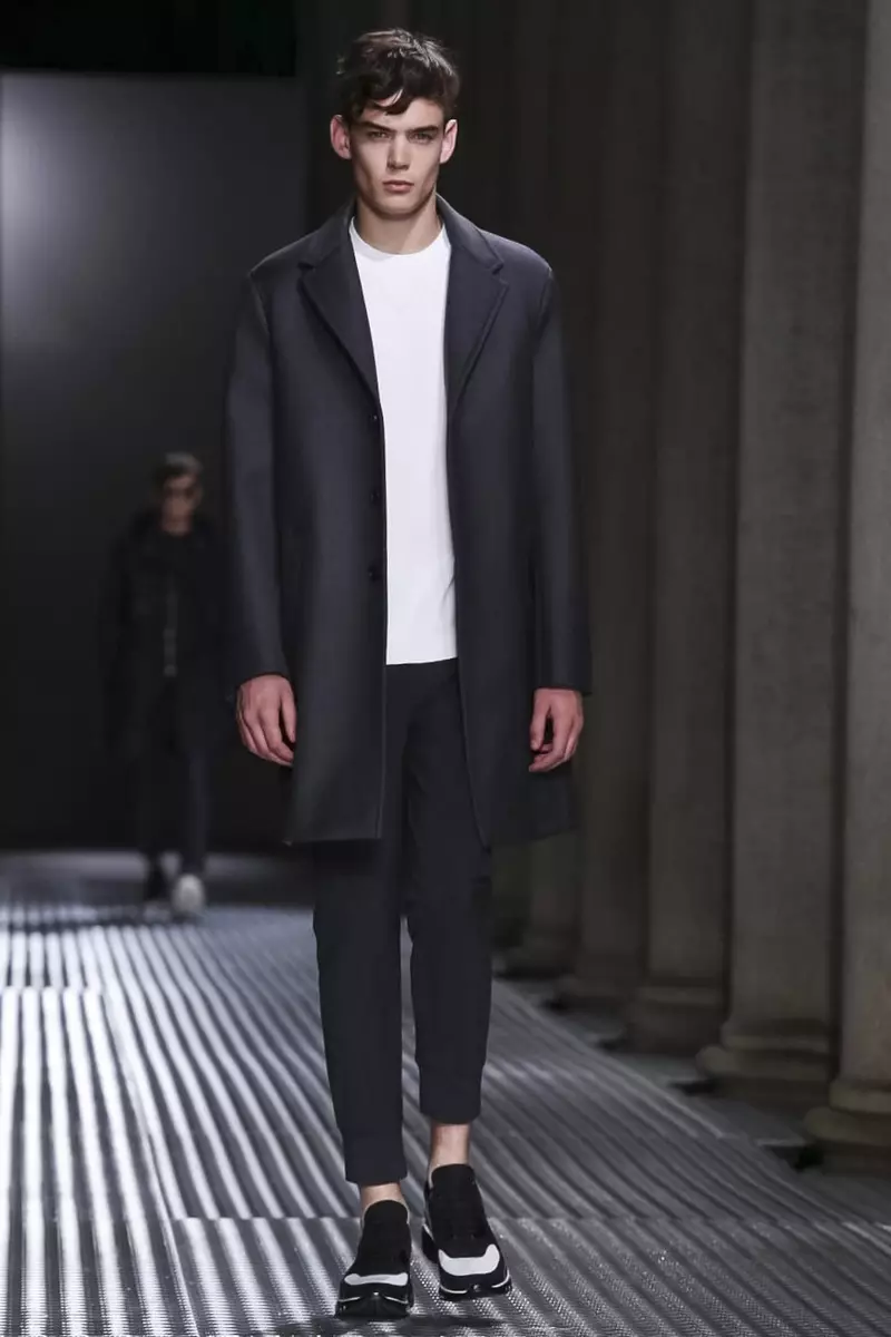 Koleksi Busana Pria Neil Barrett Spring Summer 2015 ing Milan