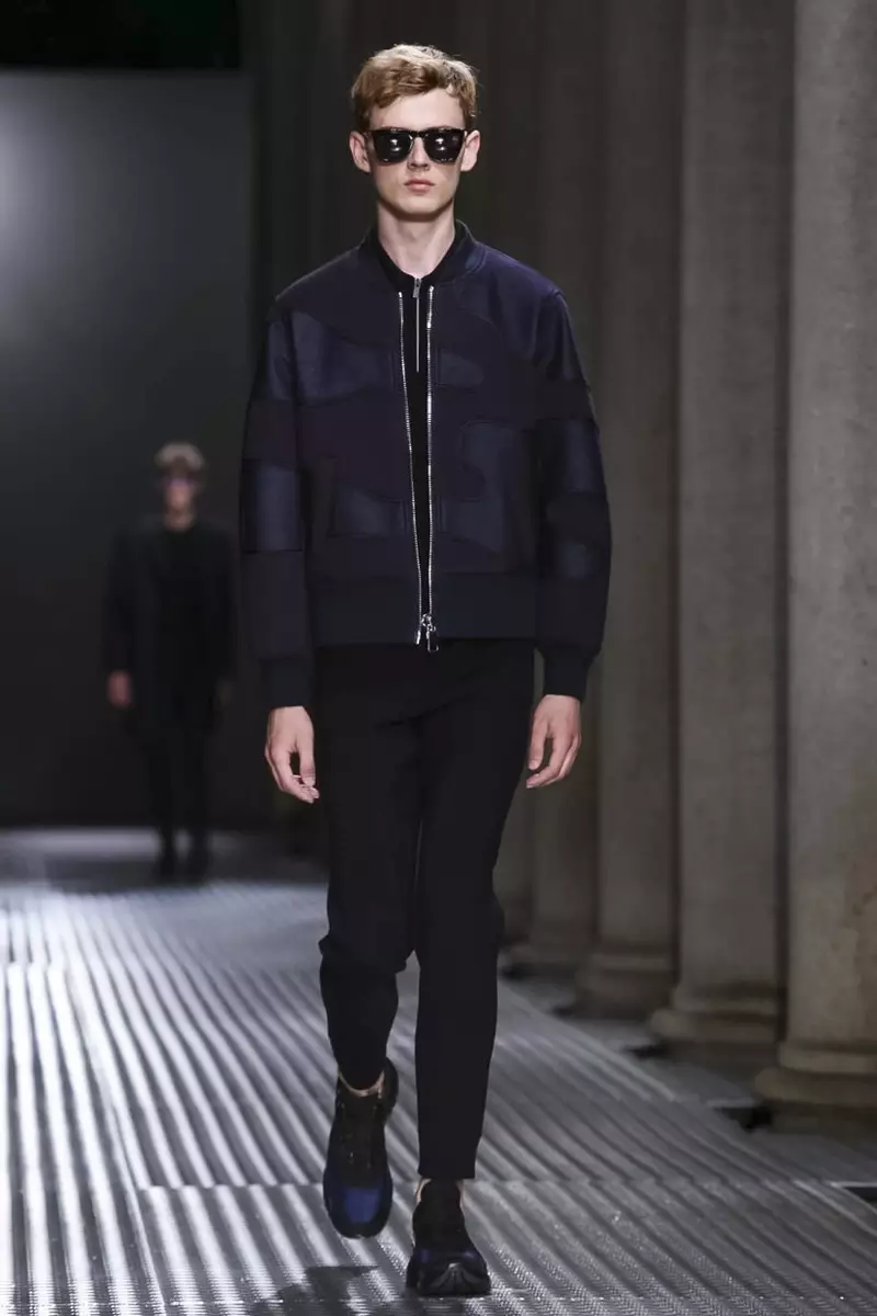 Neil Barrett Uruurinta Dharka Menswear Guga xagaaga 2015 gudaha Milan