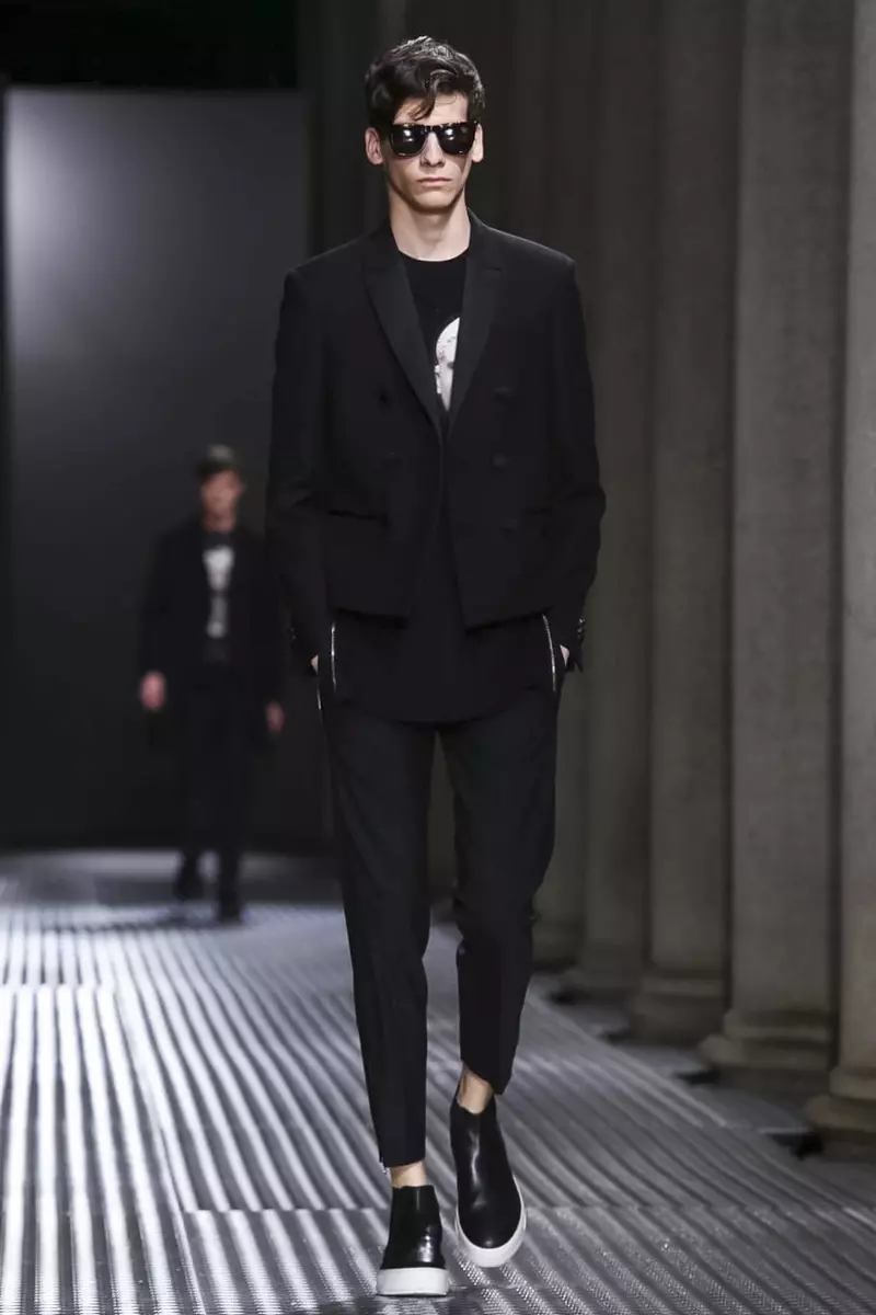 Neil Barrett Tarin Tufafin Menswear Lokacin bazara 2015 a Milan