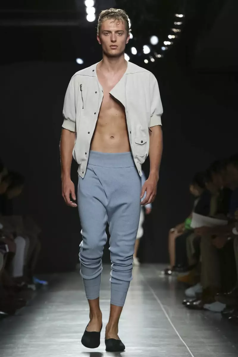 แฟชั่นโชว์ Bottega Veneta, Menswear Colletion Spring Summer 2015 ในมิลาน