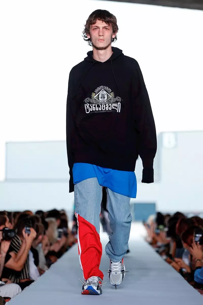 Vetements বসন্ত গ্রীষ্ম 2019 Paris20 পরতে প্রস্তুত