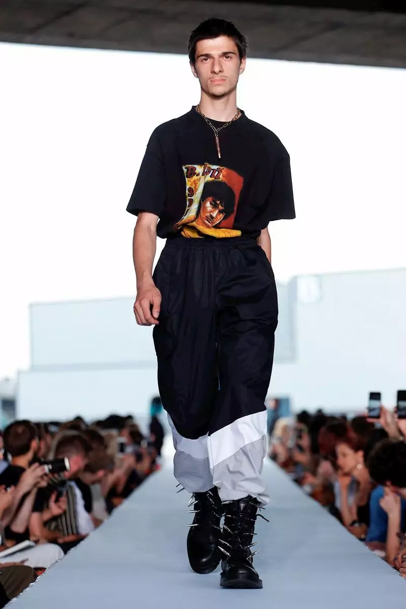 Vetements Ready To Wear Forår Sommer 2019 Paris21