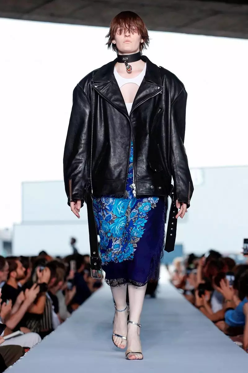 Vetements 2019 春夏成衣系列 Paris25