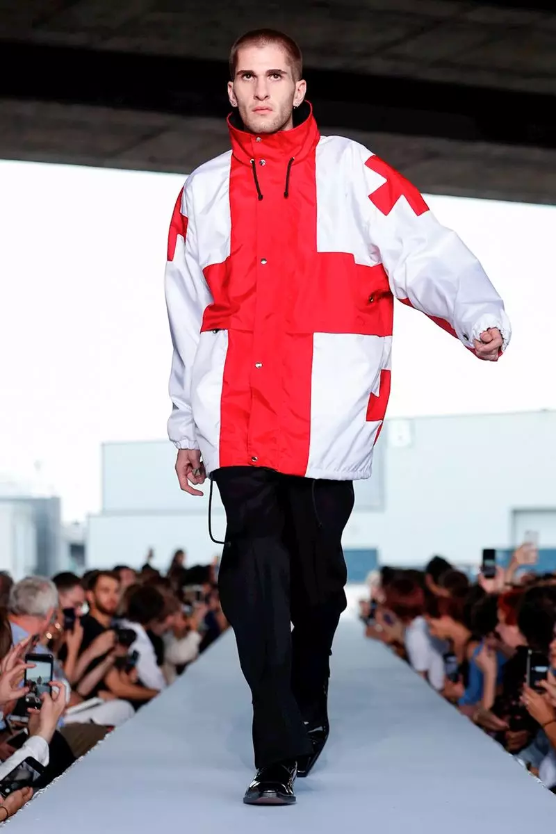 Vetements বসন্ত গ্রীষ্ম 2019 Paris33 পরতে প্রস্তুত