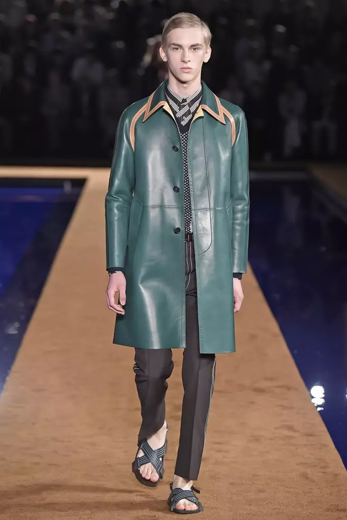 Prada-Muži-Jar-Leto-2015-Milánsky-Fashion-Week-024