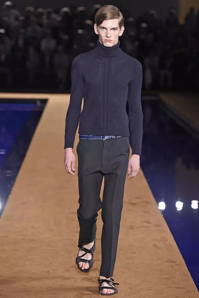 Prada-Férfiak-Tavasz-Nyár-2015-Milánó-Divathét-028