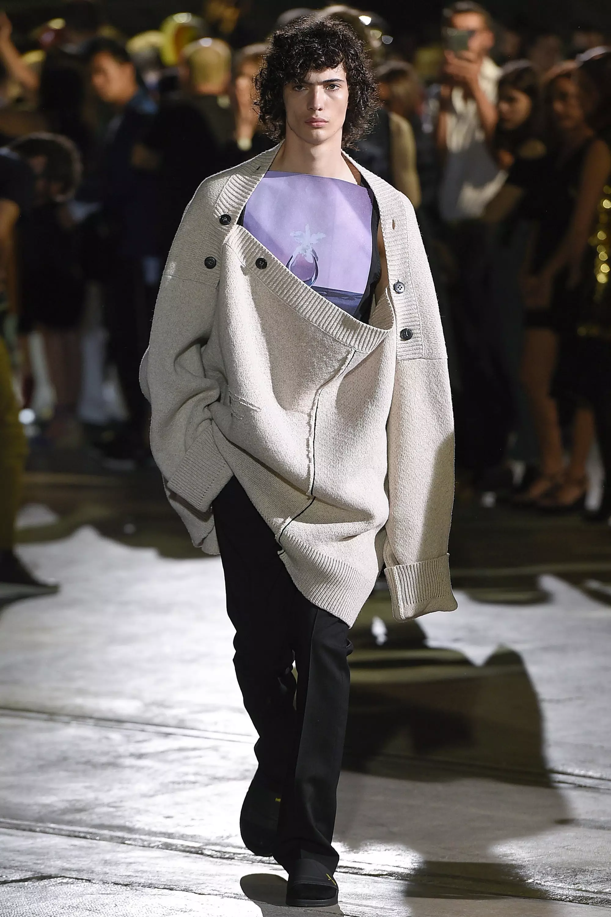 Raf Simons pavasaris: 2017 m. vasara Pitti Uomo (47)