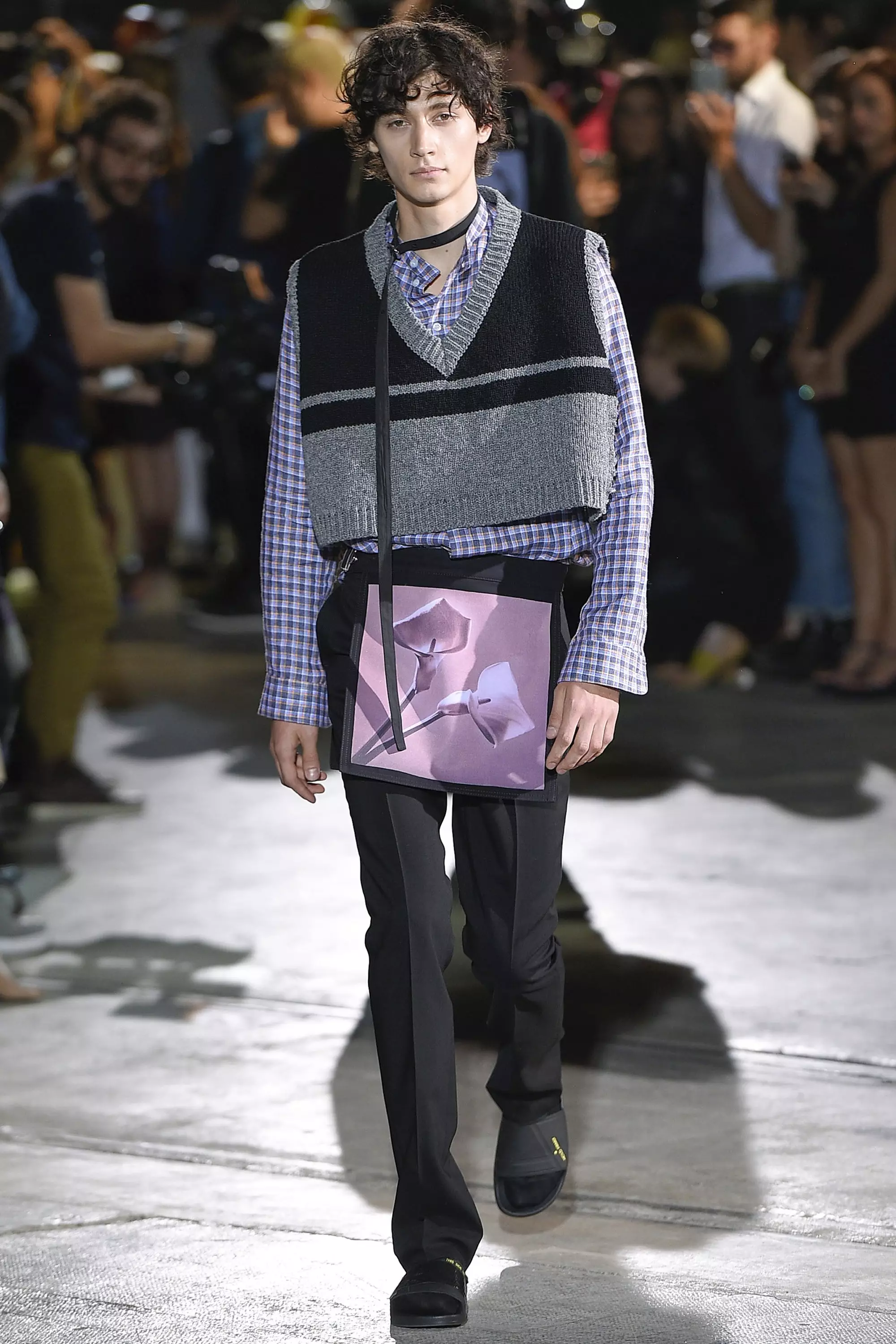 Raf Simons פרילינג: זומער 2017 Pitti Uomo (54)