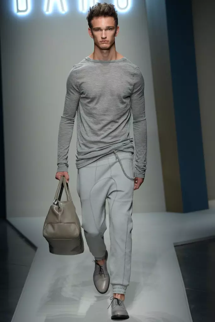 Daks-bahor-yoz-2015-Milan-moda-haftaligi-028