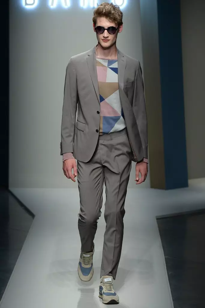 Daks-bahor-yoz-2015-Milan-moda-haftaligi-032