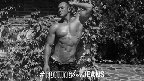 Dmitriy Tumash v #NothingButJeans od Serge Lee