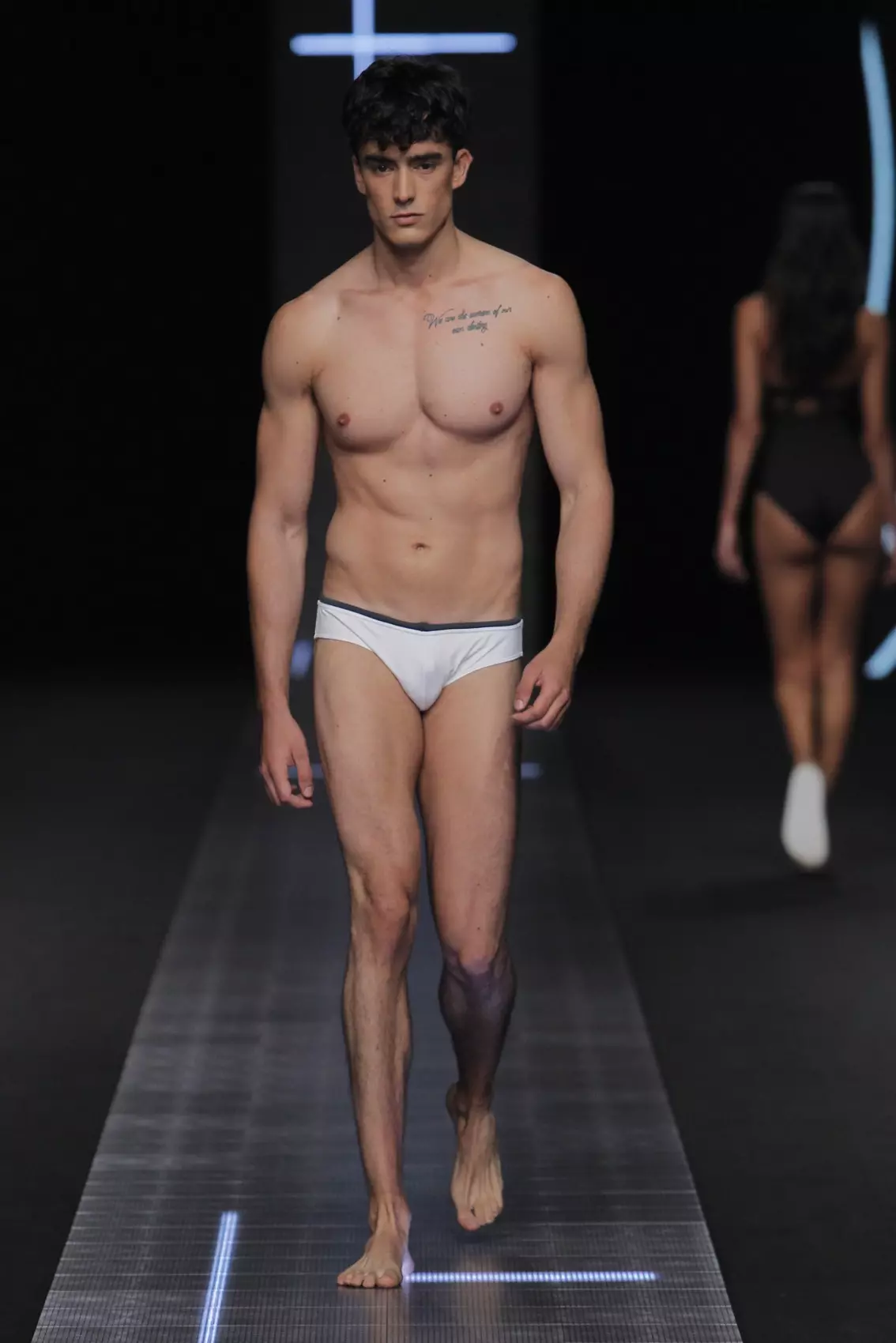 GRAN CANARIA MODA CALIDA 2016. - Antonio Sangoo