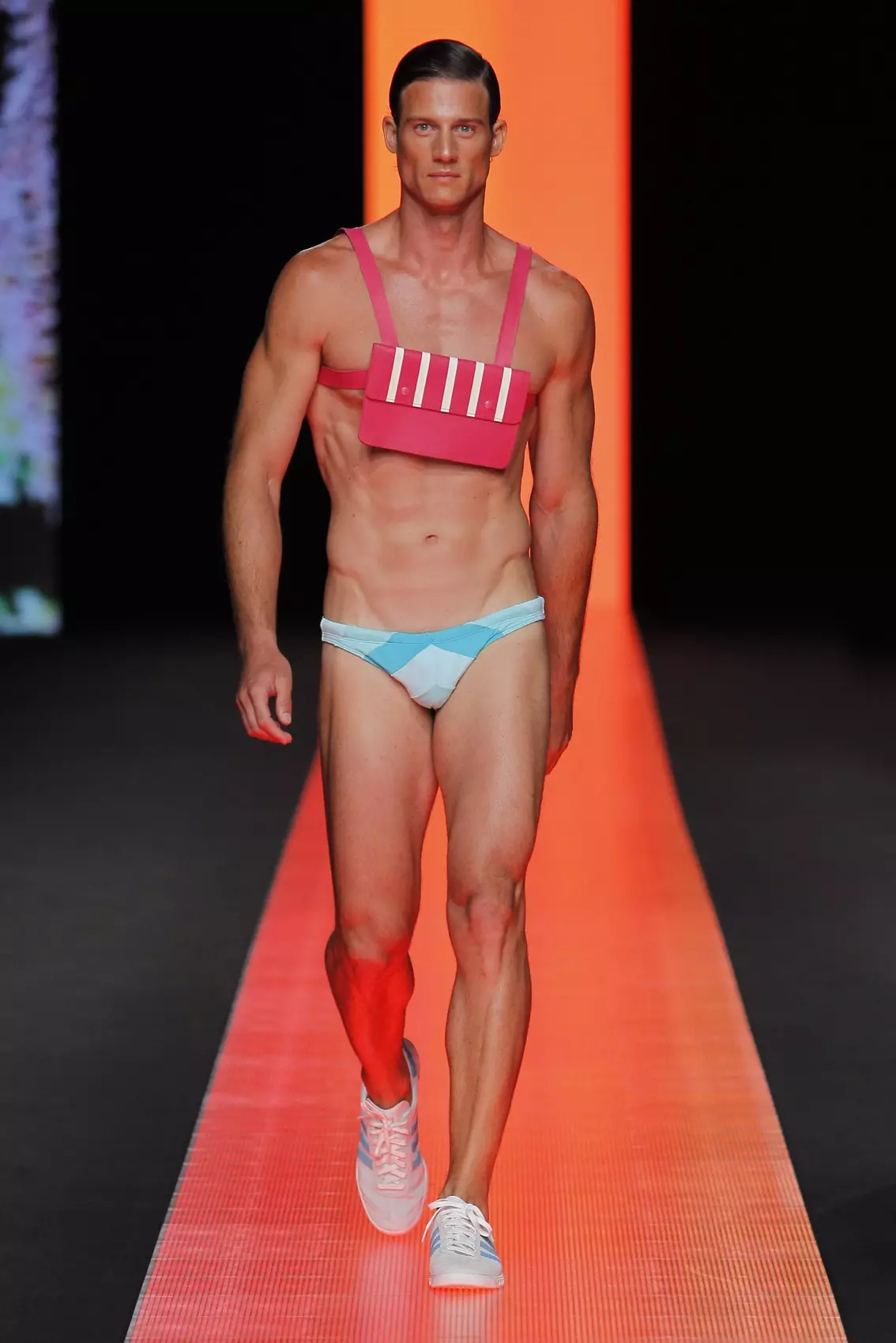 GRAN CANARIA MODA CALIDA 2016 - Hipertrofico