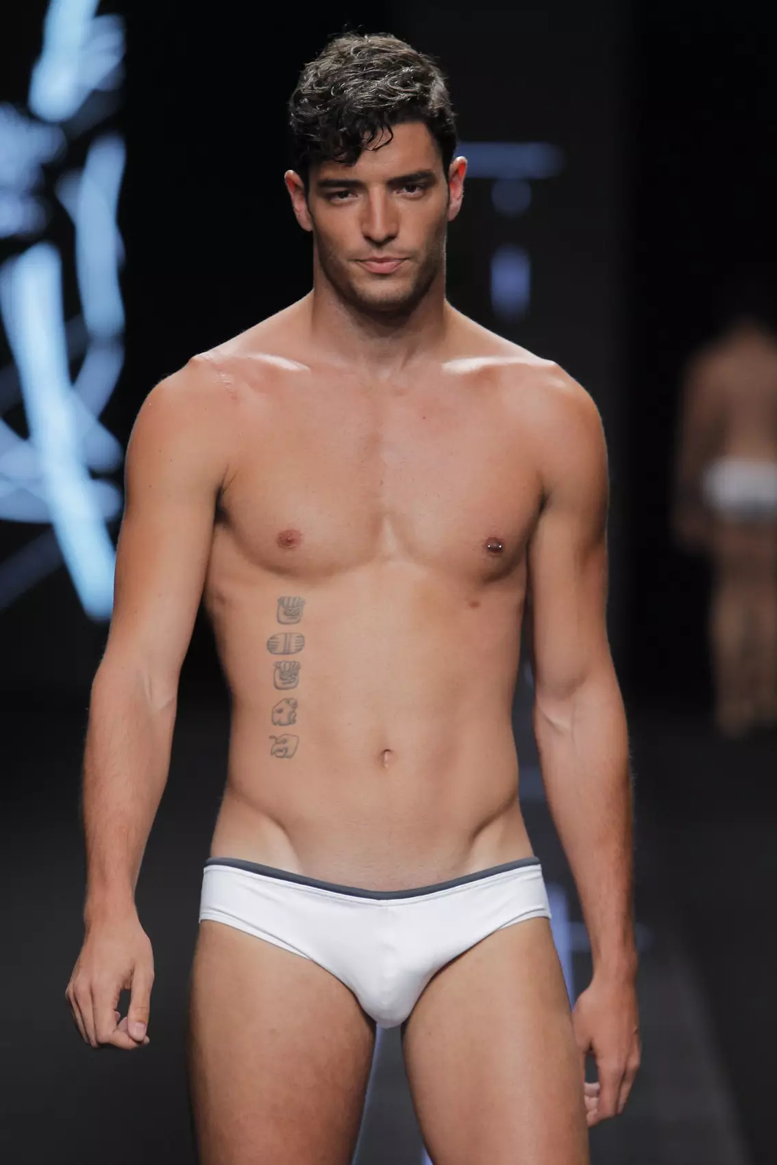 GRAN CANARIA MODA CALIDA 2016. - Antonio Sangoo