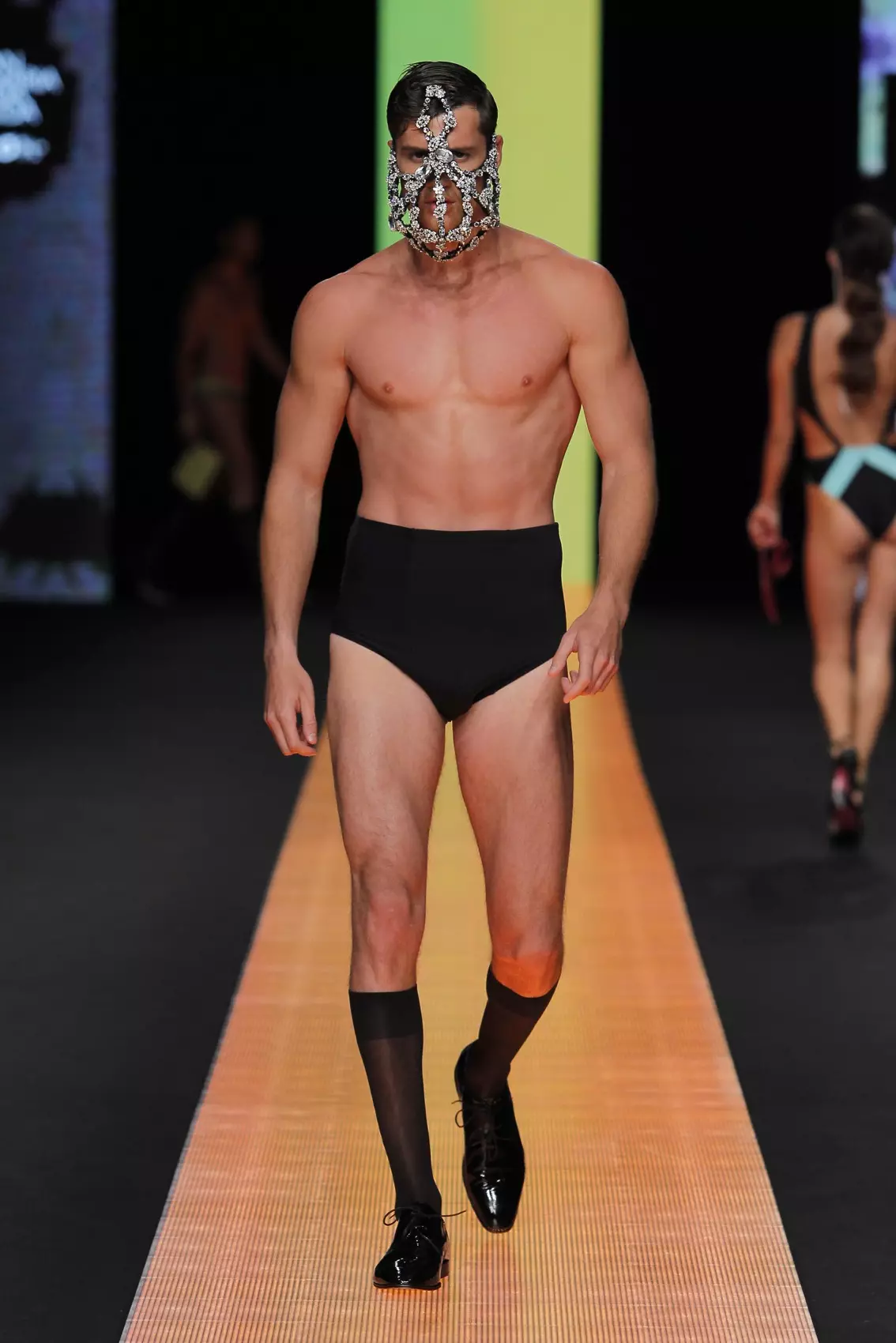 GRAN CANARIA MODA CALIDA 2016 - היפּערטראָפיקאָ