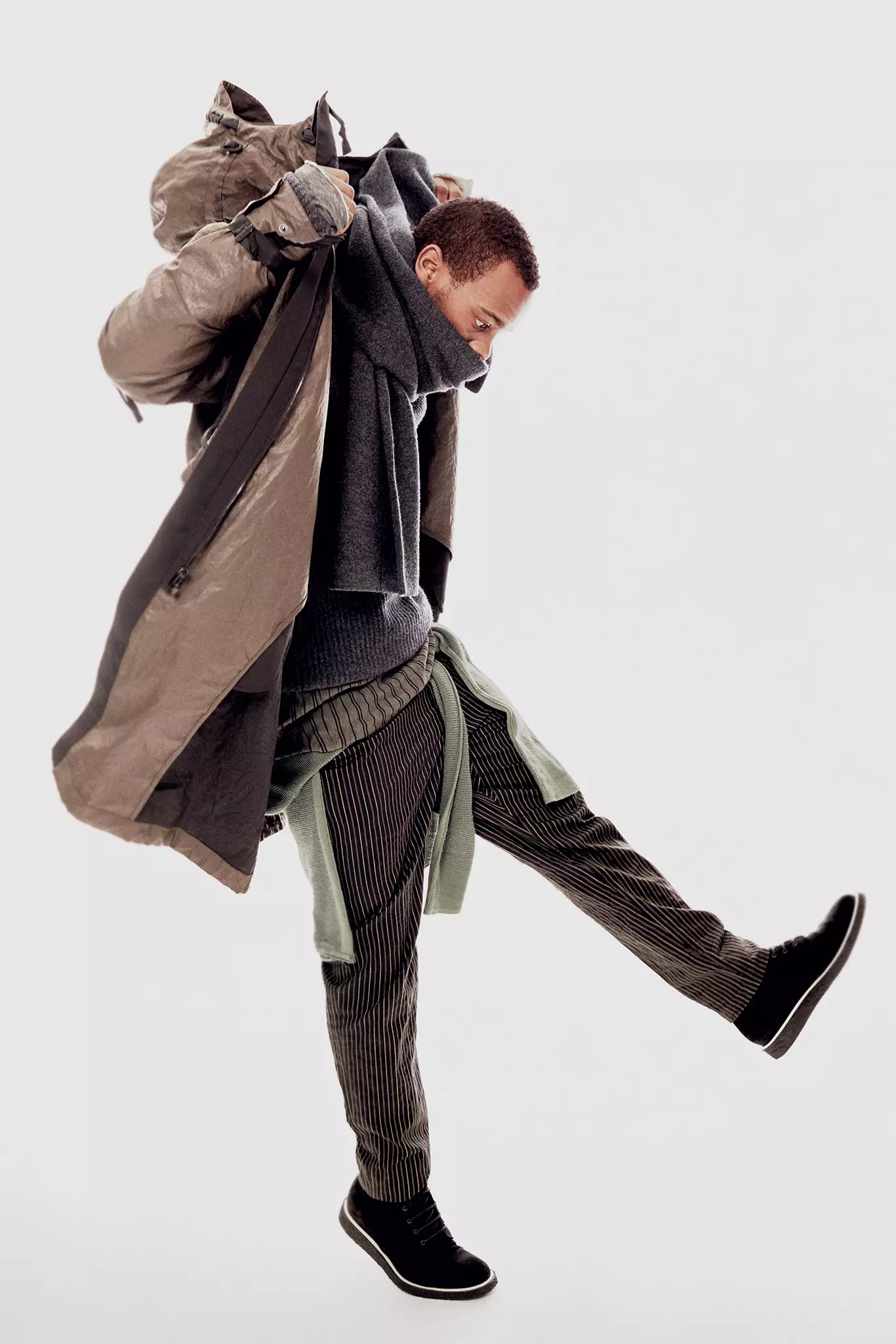 rag & bone lanzó su colección masculina Otoño 2015 con Mikhail Baryshnikov, Lil Buck, Jon Boogz, Yuri Pleskun, Race Imboden y Randy Scott Carroll. Fotografiado por Andreas Laszlo Konrath y diseñado por Clare Richardson. Con piezas y bolsos clásicos absolutamente increíbles para hombres.